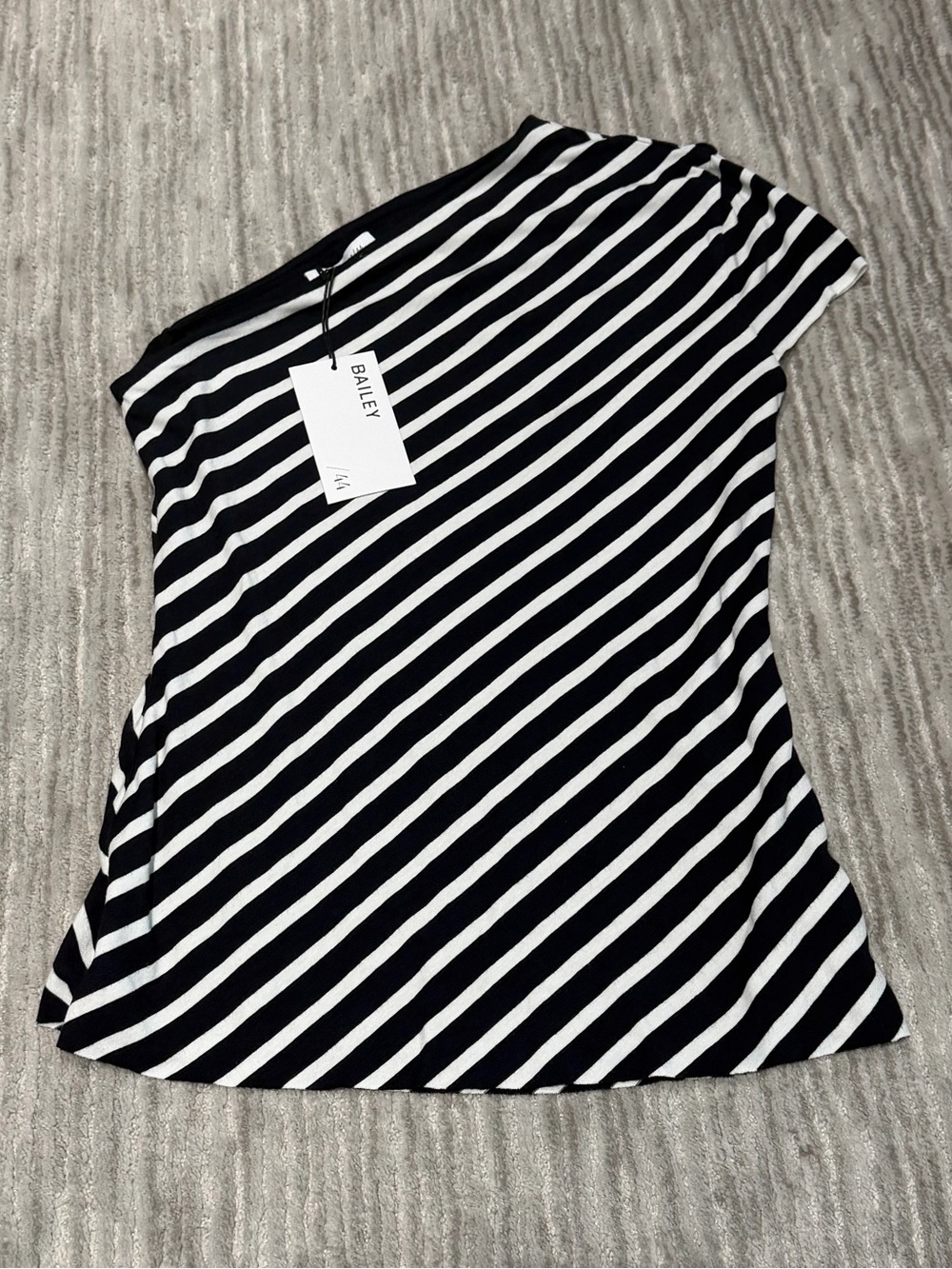 Bailey 44 Diagonal Striped One-Shoulder Black & White Women’s Top New w/tag MED